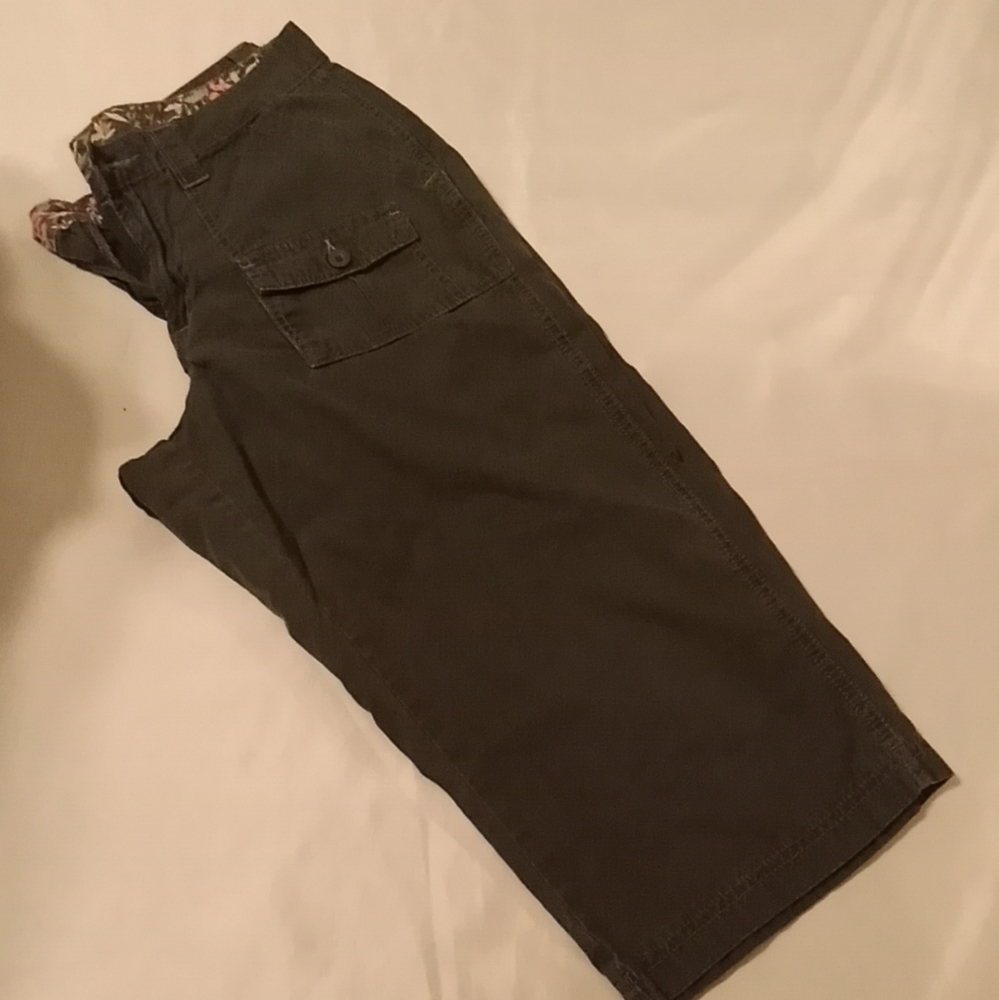 VF Jeanswear capri cargo pants
